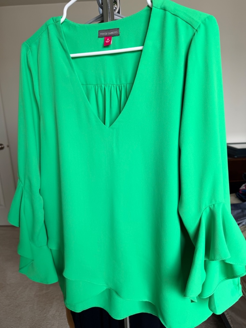 Vince Camuto flowy, crepe, beautiful, spring green, tulip hem, ruffles cuffs - Picture 5 of 7